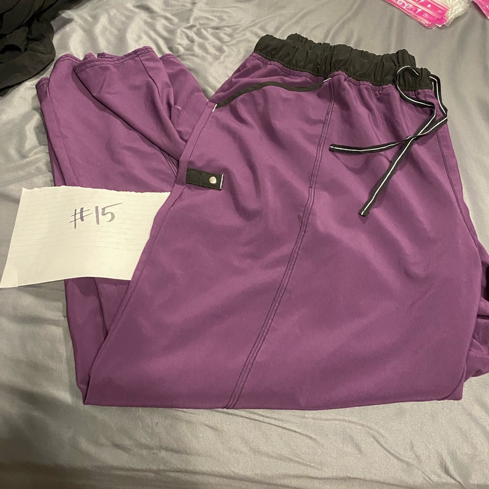 Women’s scrub pants ONLY.